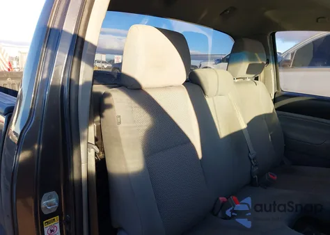 2013 Toyota Tacoma z USA, uszkodzony, nr VIN 5TFNX4CN3DX020904